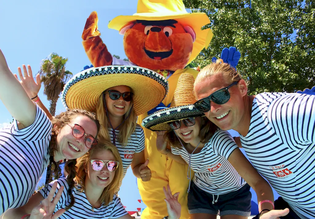 equipe animation ado camping herault