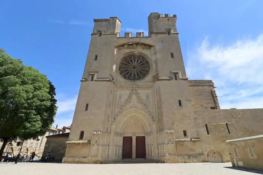  cathédrale Saint-Nazaire en herault