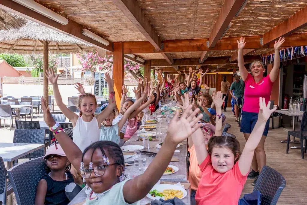 mini club enfant camping mas des lavandes herault